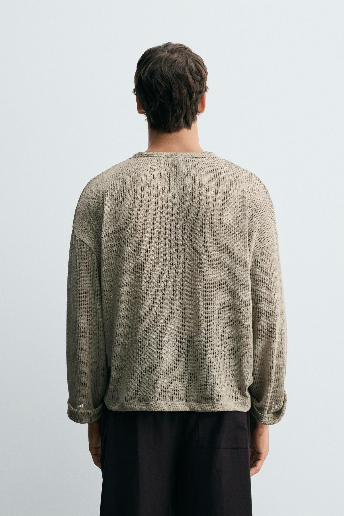 자라 오픈워크 텍스처 라운드넥 긴팔 티셔츠 3992/305 BROWN / TAUPE - 상세 이미지 4