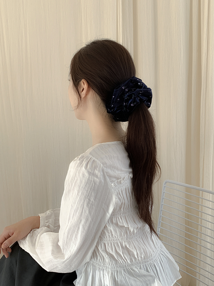 [자체제작] 빈티지 플로럴 스크런치 (L) - 겨울 벨벳 꽃 플라워 풍성 볼륨 왕곱창밴드 - 상세 이미지 3