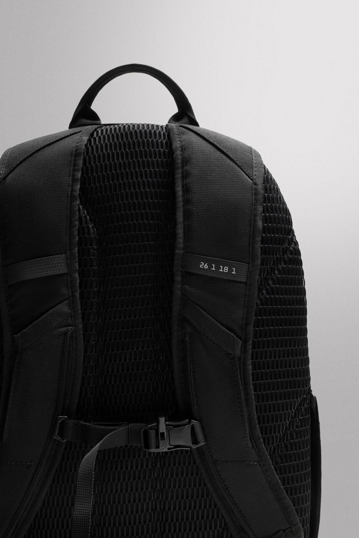 자라 테크니컬 스포츠 백팩 3224/620 BLACK - 상세 이미지 3