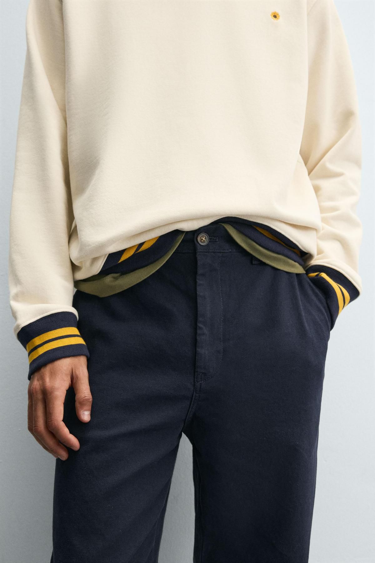 자라 네이비 테크니컬 스트레이트핏 치노 팬츠 2342/302 NAVY BLUE - 상세 이미지 5