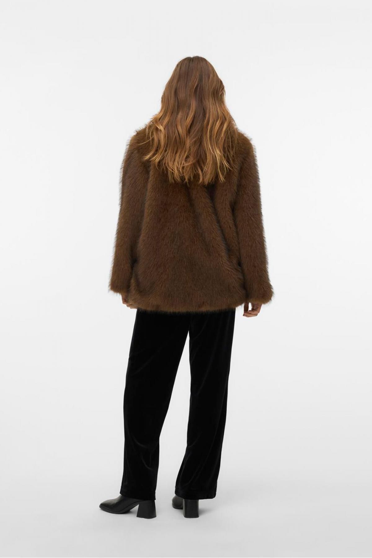 베로모다 브라운 퍼 숏 코트 6432567 MARRON OSCURO - 상세 이미지 4