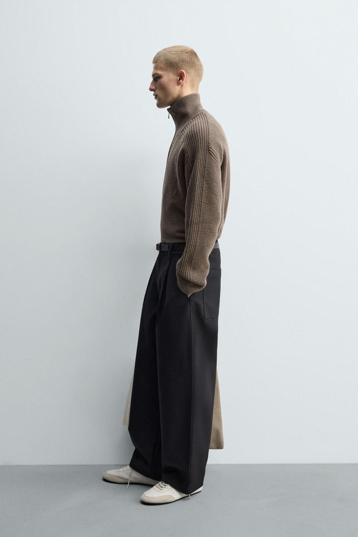 자라 테크니컬 지퍼 하이넥 니트 탑 5755/328 BROWN / TAUPE - 상세 이미지 5