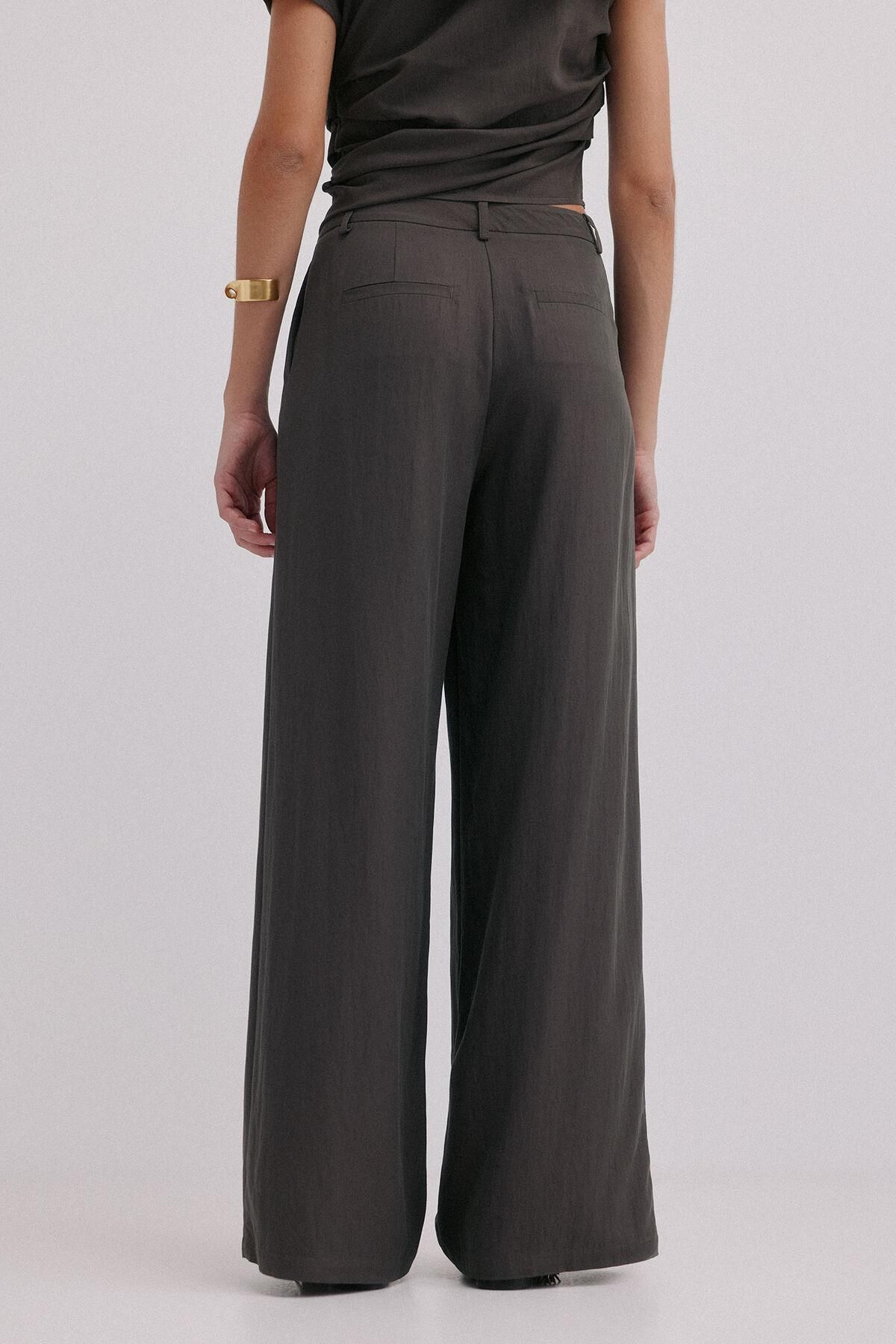 호스 인트로피아 플루이드 와이드 슬랙스 팬츠 6542828 GRIS - 상세 이미지 4