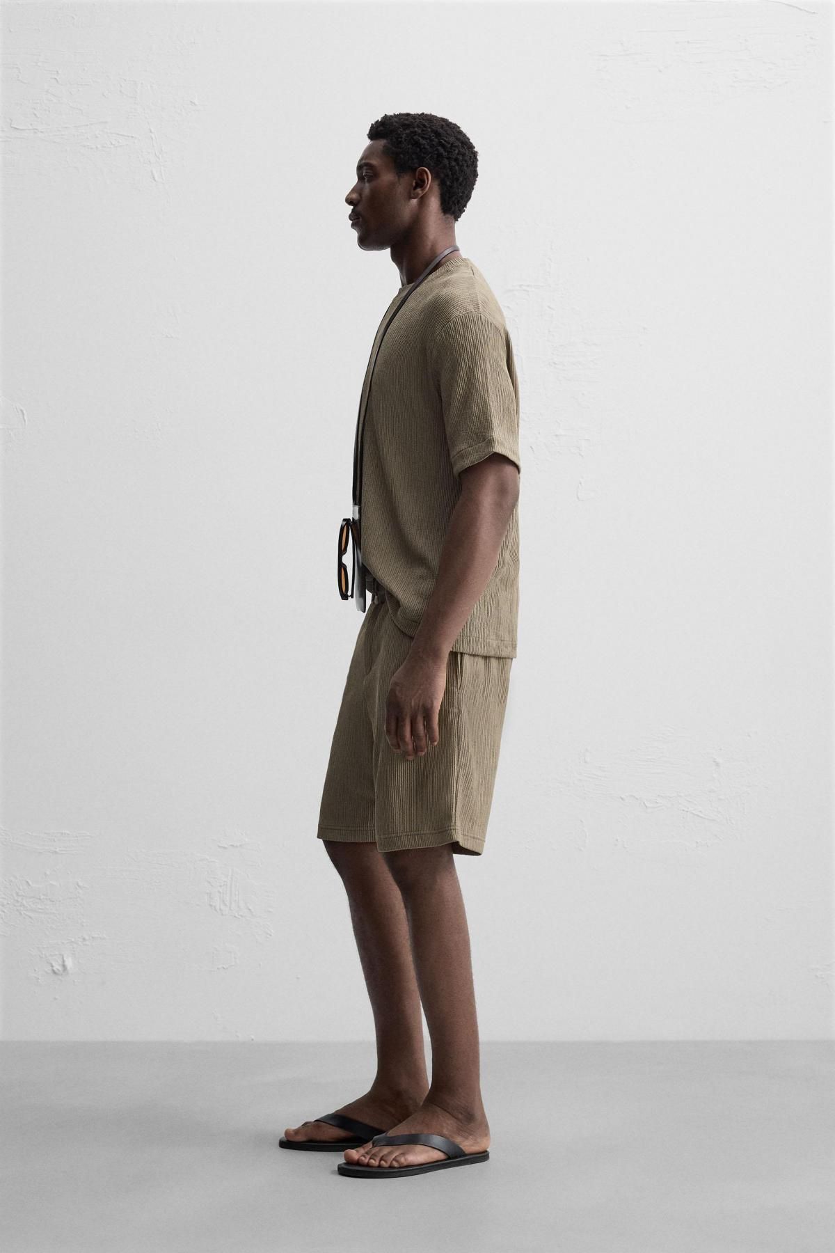 자라 미니멀 텍스처 반팔 티셔츠 4087/330 BROWN / TAUPE - 상세 이미지 5