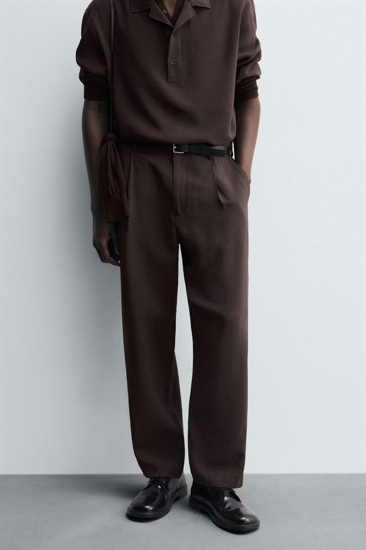 자라 테크니컬 릴렉스핏 플리츠 슬랙스 팬츠 6896/139 BROWN - 상품 이미지