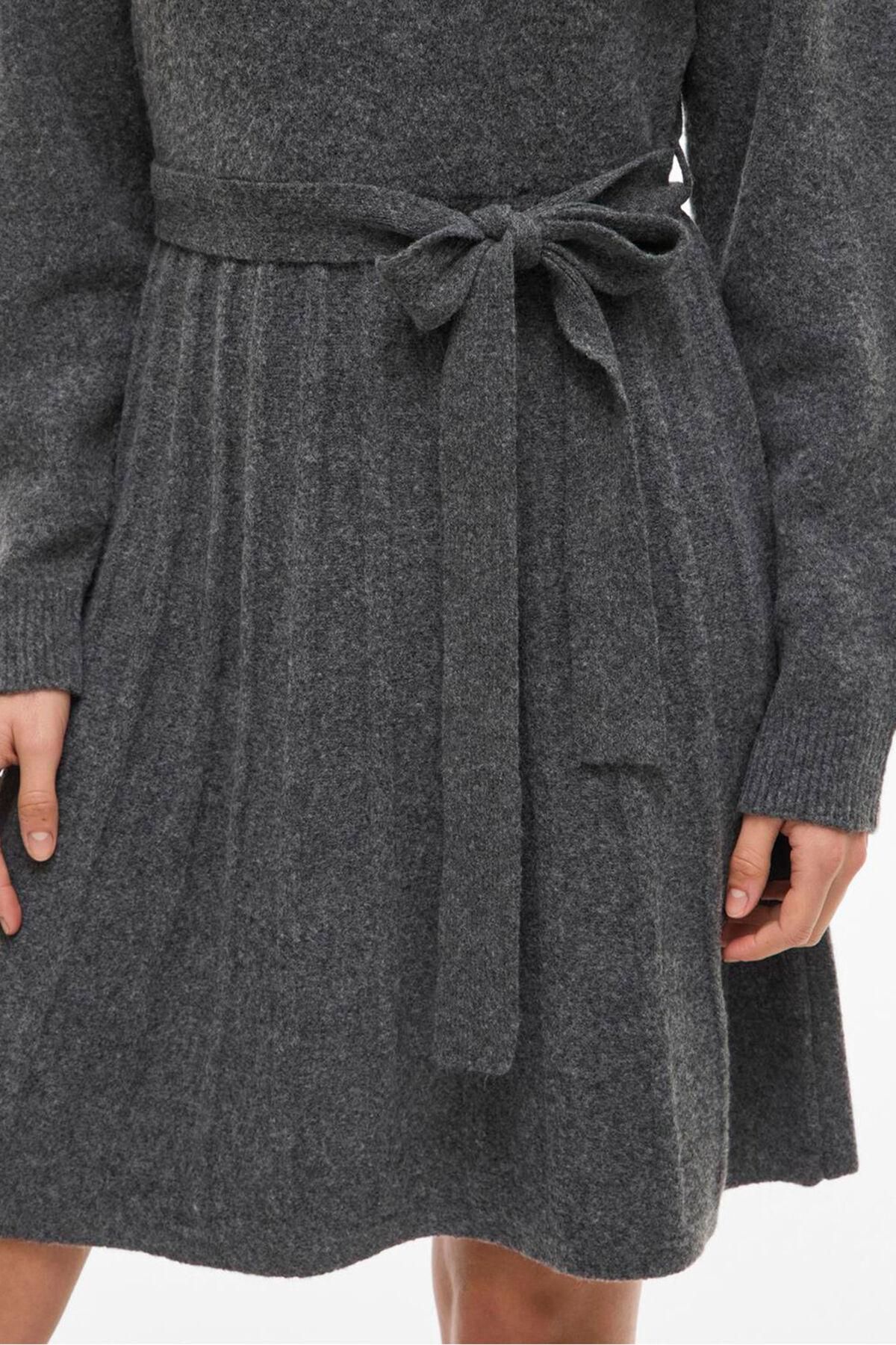빌라 하이넥 니트 벨트 A라인 미니 원피스 6892229 GRIS - 상세 이미지 3