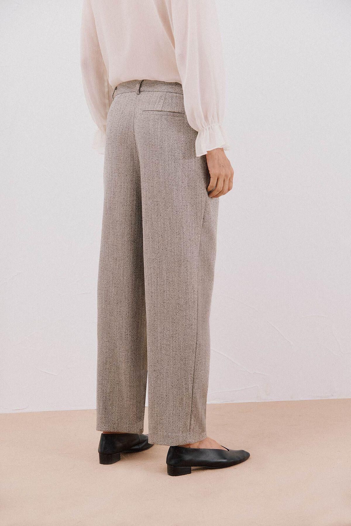 꼬르떼피엘 테일러드 와이드 더블핀턱 헤링본 팬츠 8292559 BEIGE - 상세 이미지 4