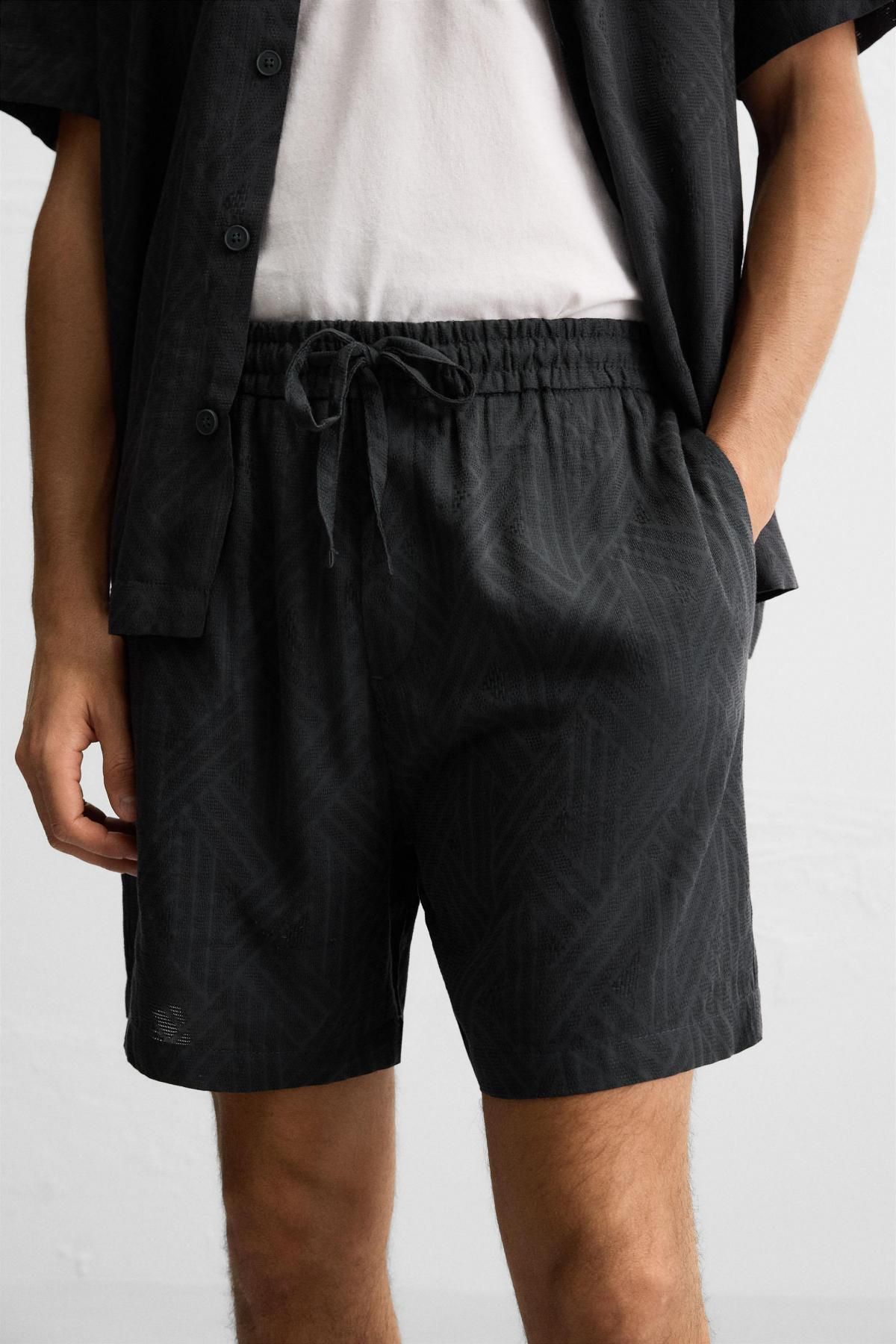 자라 지오메트릭 자카드 릴렉스핏 버뮤다 반바지 1450/302 ANTHRACITE GREY 이미지 6