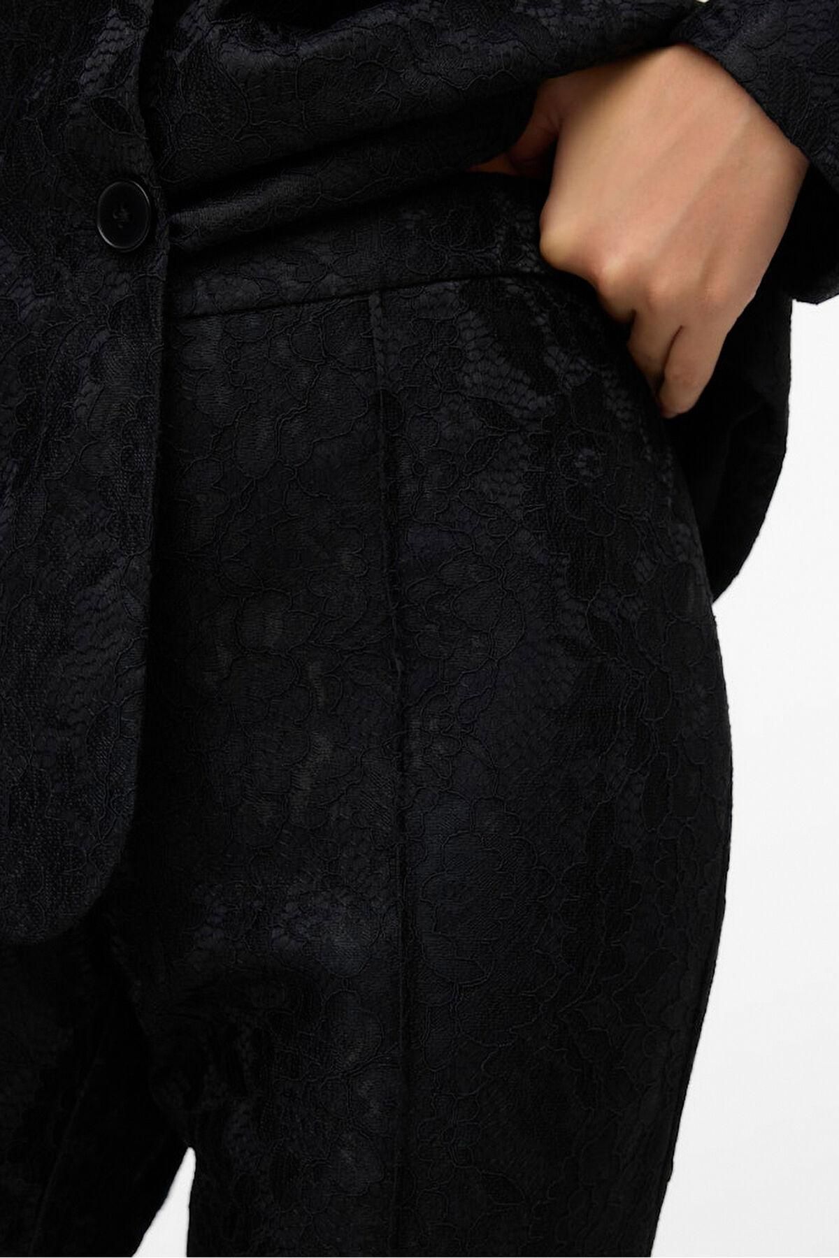 베로모다 레이스 텍스처 부츠컷 팬츠 미드라이즈 3722178 NEGRO - 상세 이미지 3