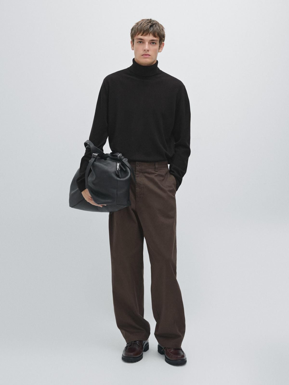 마시모두띠 울 블렌드 터틀넥 니트 스웨터 남성용 1067/240 BLACK - 상세 이미지 2