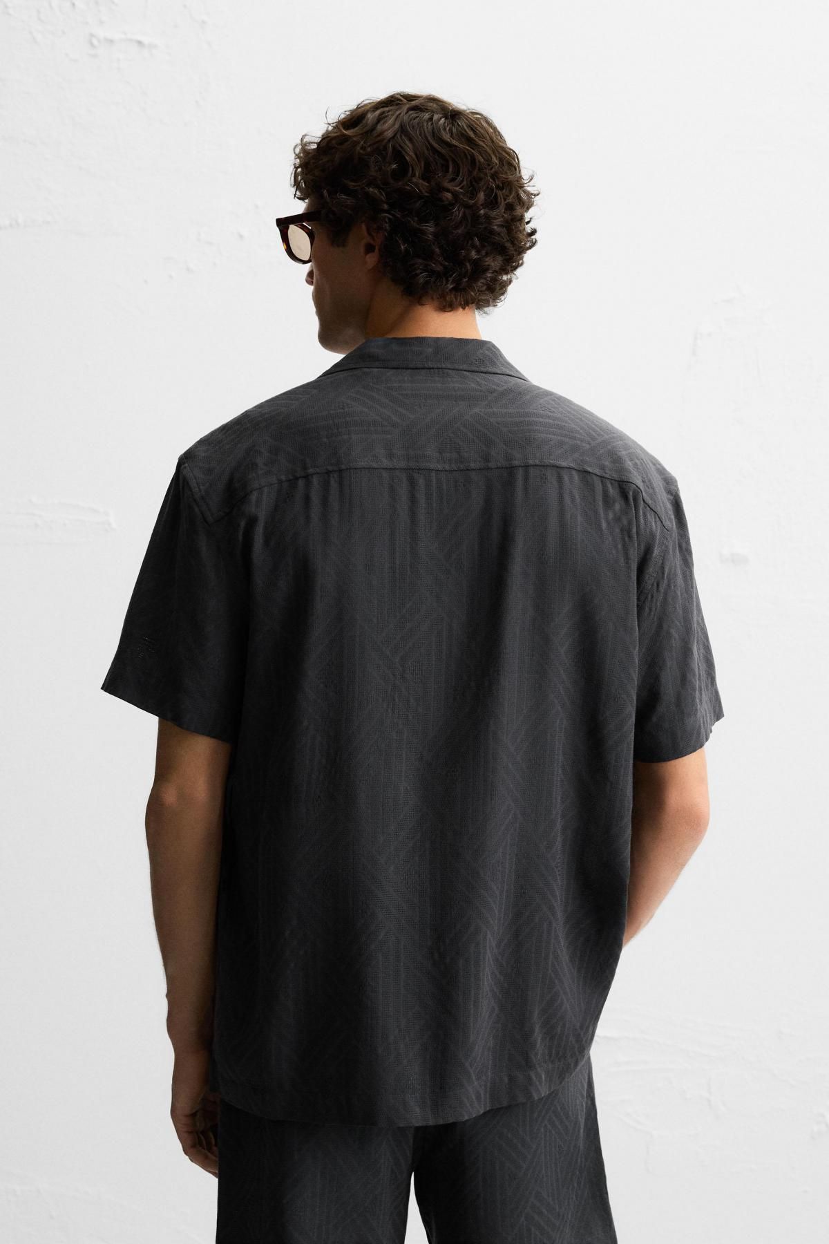 자라 지오메트릭 자카드 반팔 셔츠 1450/301 ANTHRACITE GREY - 상세 이미지 4