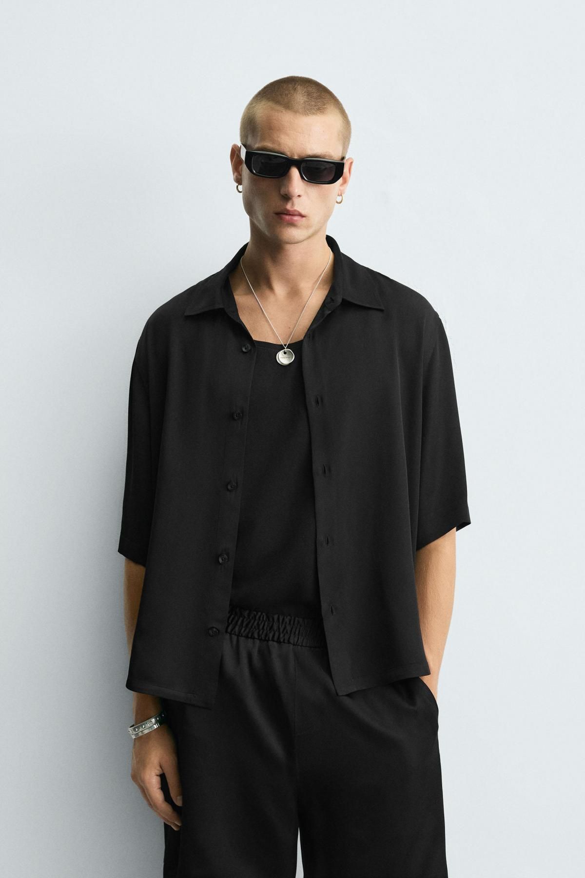 자라 블랙 새틴 릴렉스핏 반팔 셔츠 5657/258 BLACK - 상세 이미지 3