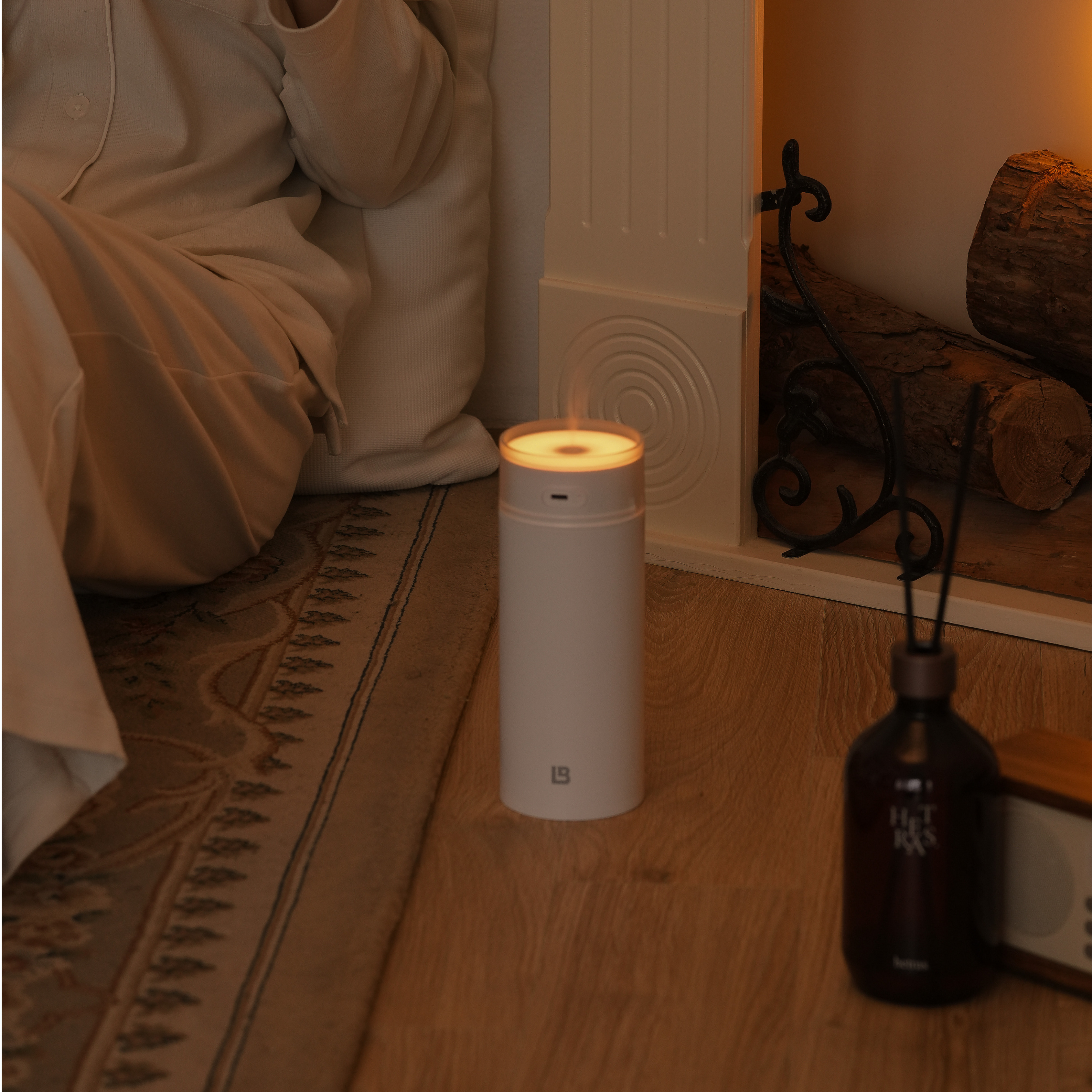 라이브박스 무드등 무선 가습기 저소음 초음파 미니 사무실 차량용 휴대용 탁상용 500ml