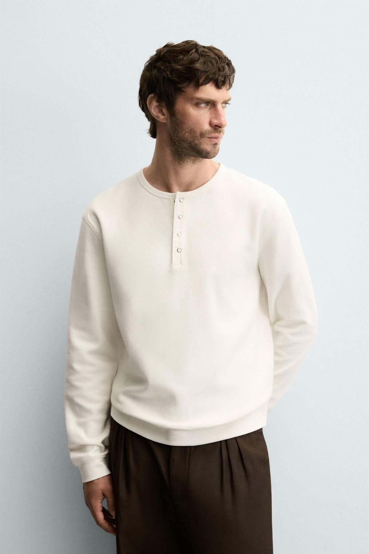 자라 미니멀 립 버튼넥 긴팔 티셔츠 4092/338 OYSTER-WHITE - 상세 이미지 3