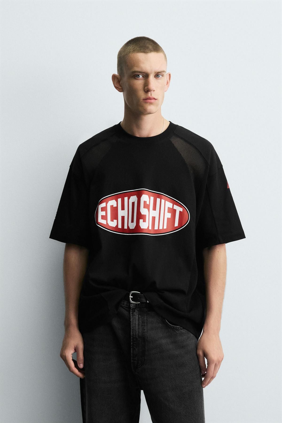 자라 테크니컬 그래픽 오버핏 반팔 티셔츠 6224/329 BLACK - 상세 이미지 3