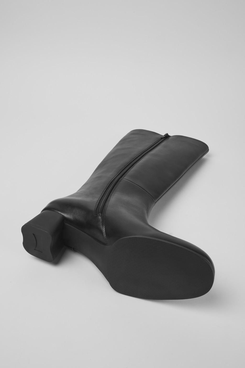 캠퍼 블랙 가죽 힐 앵클부츠 Katie K400591-001 BLACK - 상세 이미지 5