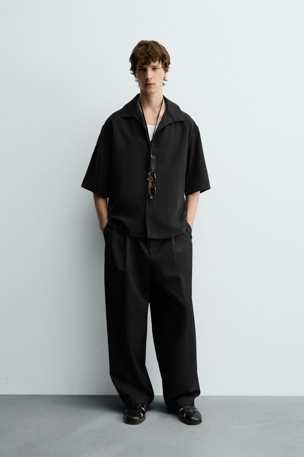 자라 미니멀 블랙 릴랙스핏 반팔 셔츠 0706/663 BLACK - 상세 이미지 2