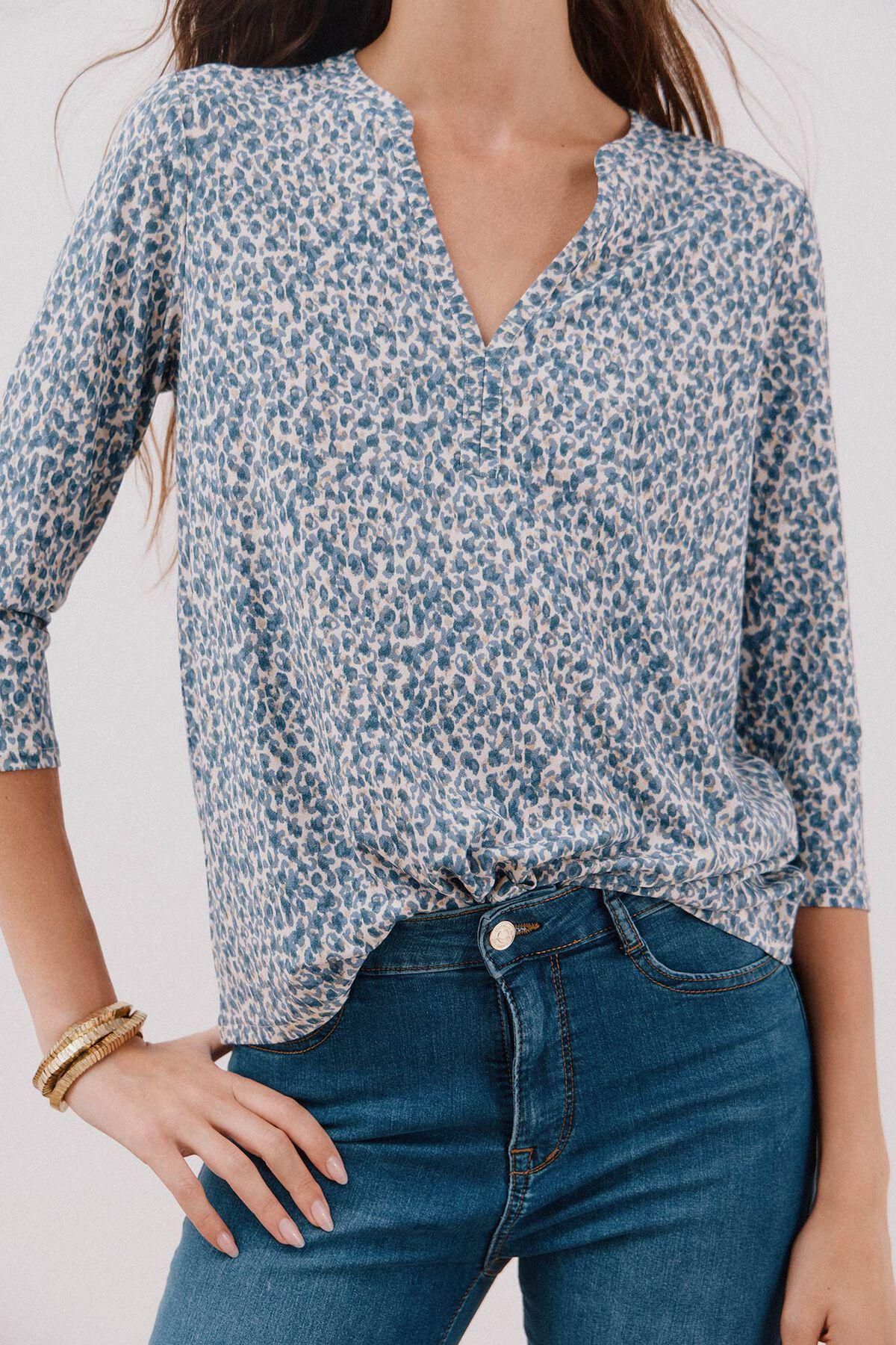 꼬르떼피엘 레오파드 프린트 브이넥 마오 블라우스 6322479 ESTAMPADO AZUL - 상세 이미지 2