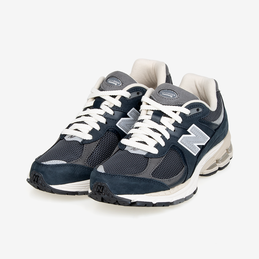 뉴발란스 2002R 운동화 M2002RNY