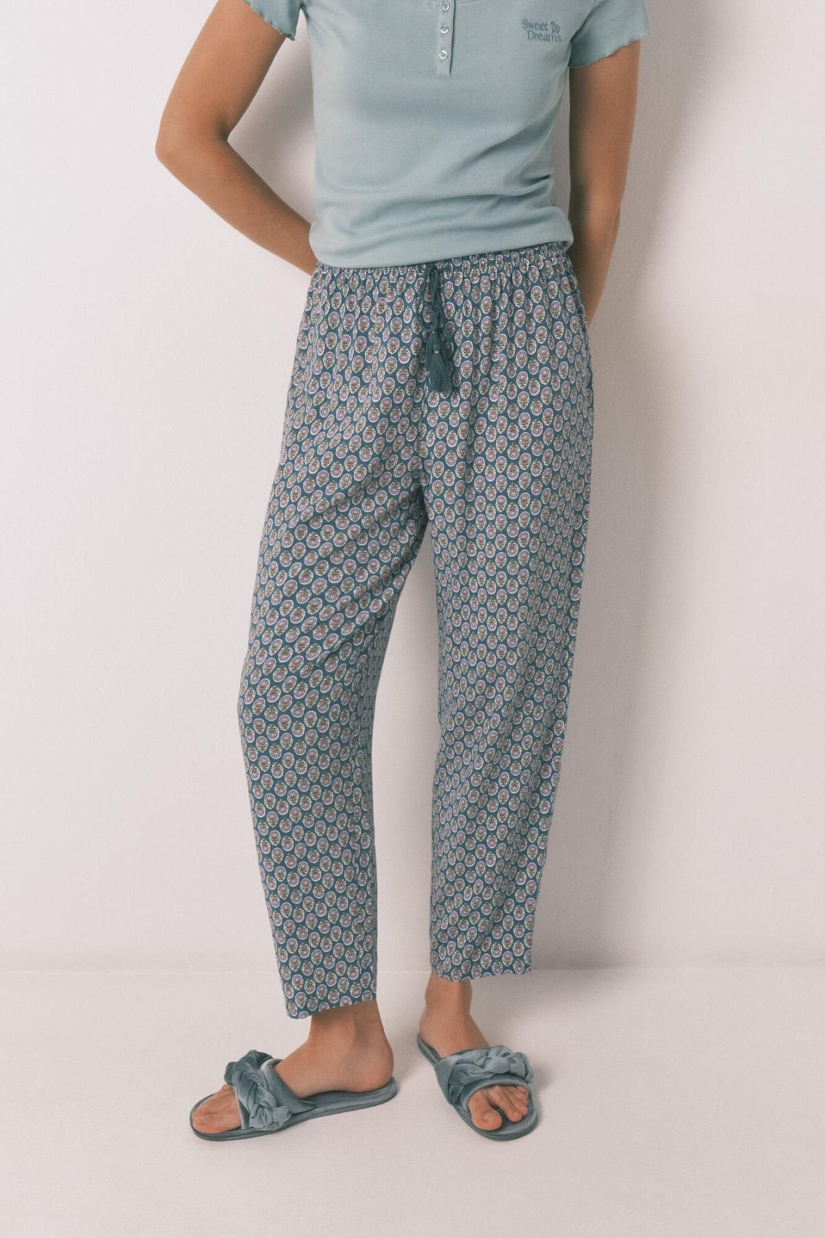 우먼시크릿 캐롯핏 프린트 비스코스 밴딩 팬츠 3702265 VERDE - 상품 이미지