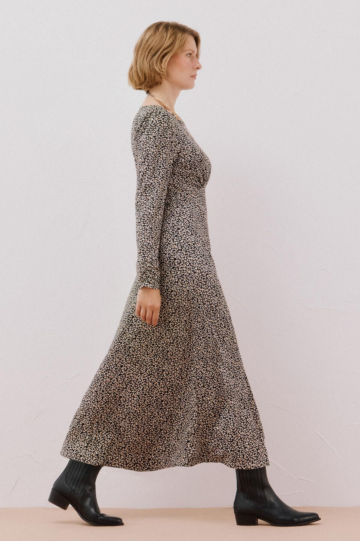 꼬르떼피엘 플라워 패턴 보트넥 롱 원피스 5202675 ESTAMPADO GRIS - 상세 이미지 2