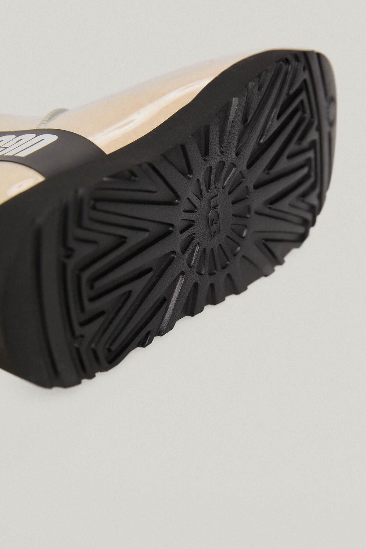 어그 방수 퍼 앵클 부츠 UGG 9960896 NEGRO - 상세 이미지 3