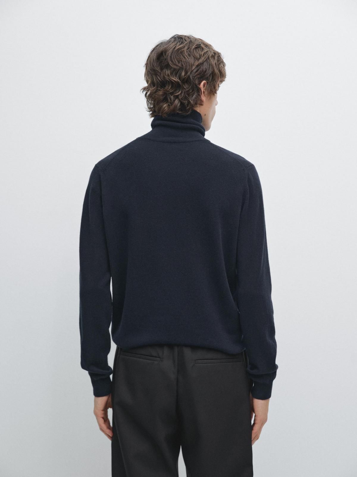 마시모두띠 울 블렌드 터틀넥 니트 스웨터 남성 1067/240 NAVY BLUE - 상세 이미지 4