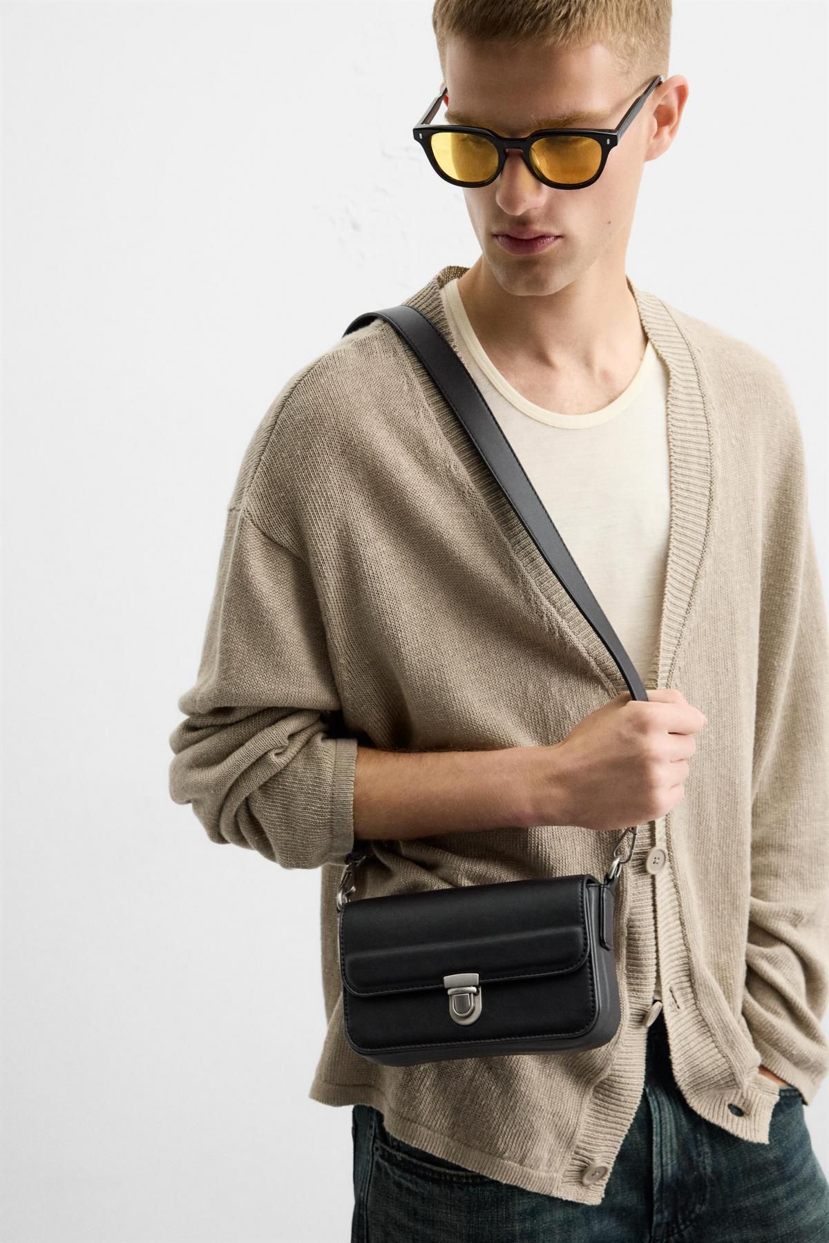 자라 엠보싱 베이직 크로스백 TEXTURE CROSSBODY BAG 3614/620 BLACK - 상세 이미지 2