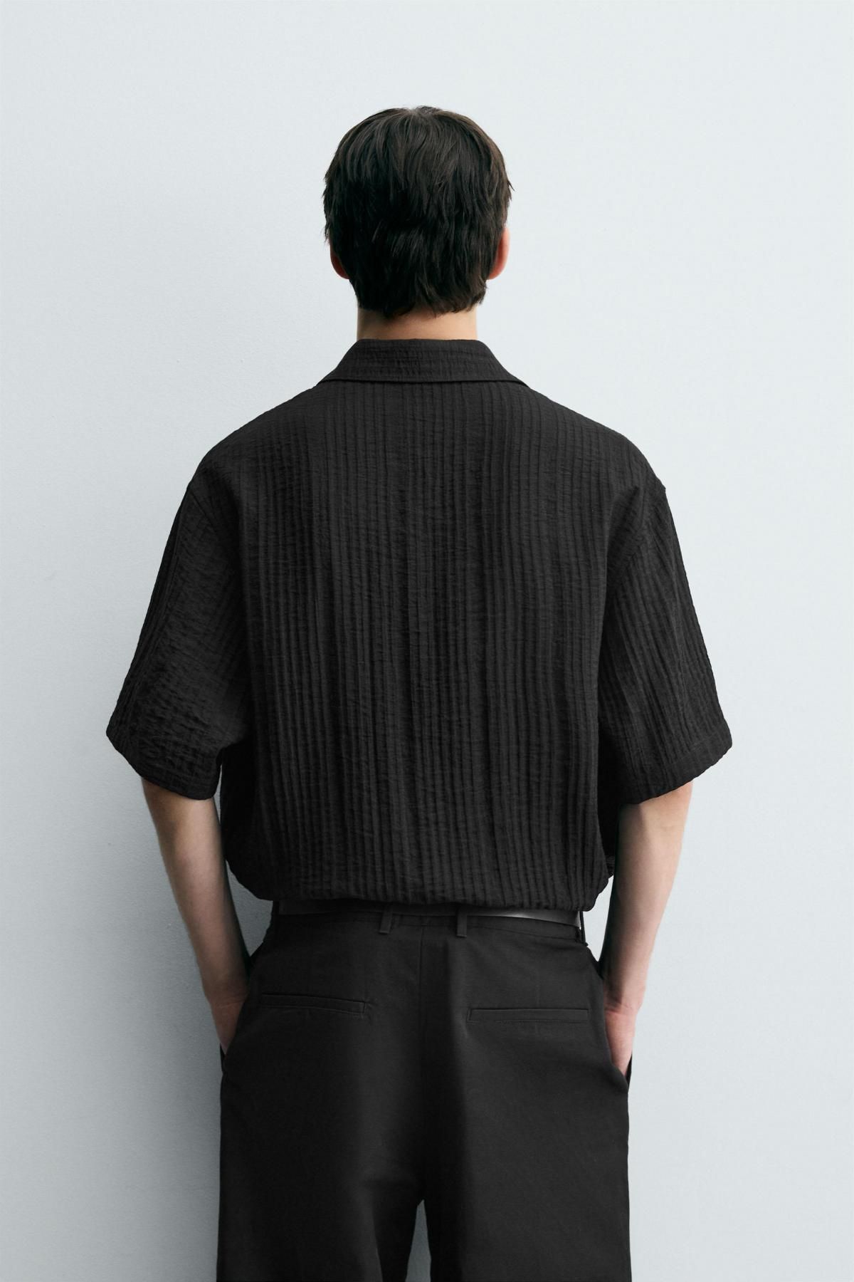 자라 테크니컬 플루이드 텍스처 반팔 셔츠 2548/101 BLACK - 상세 이미지 4