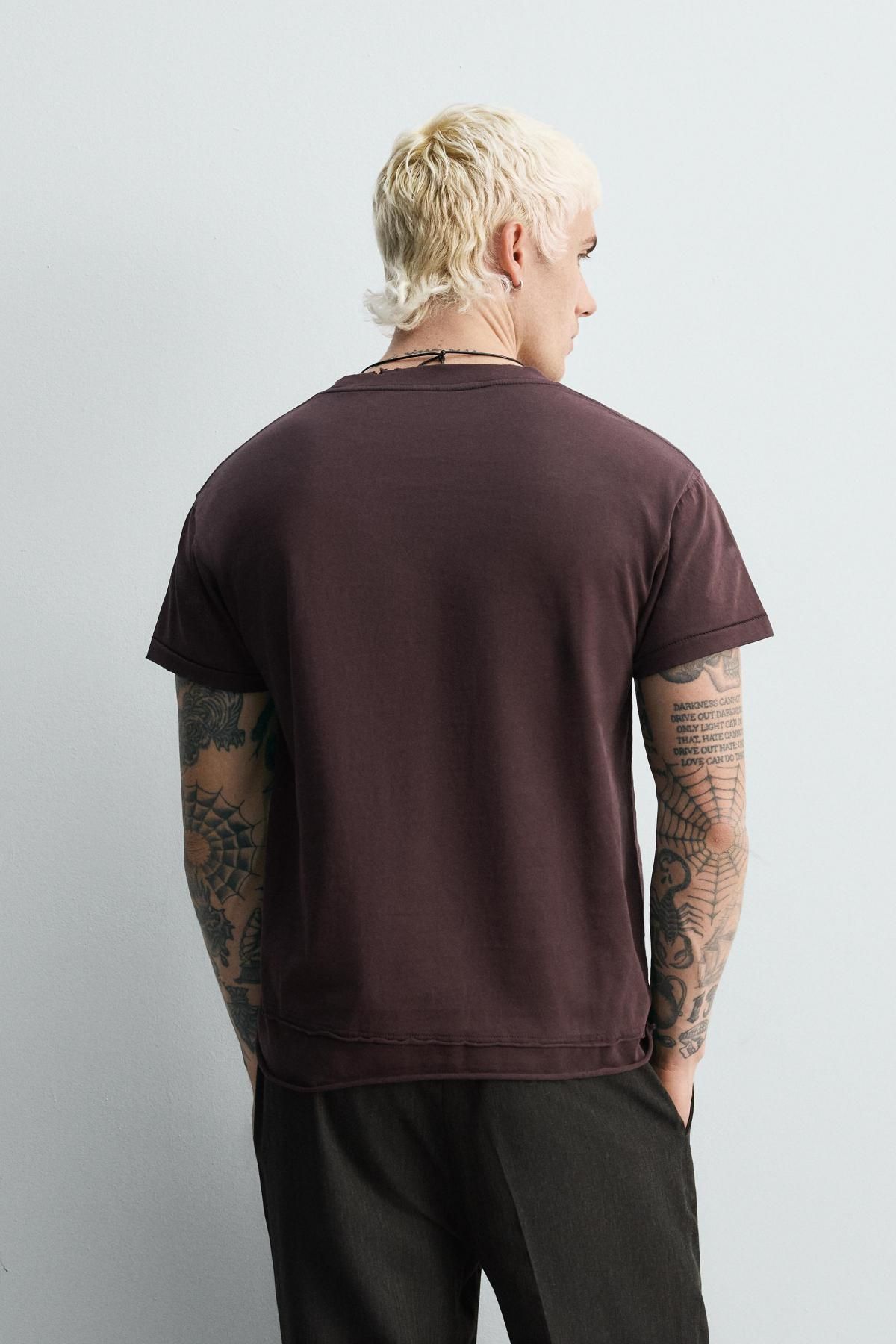 자라 불규칙 마감 미니멀 반팔 티셔츠 0962/376 BURGUNDY - 상세 이미지 4