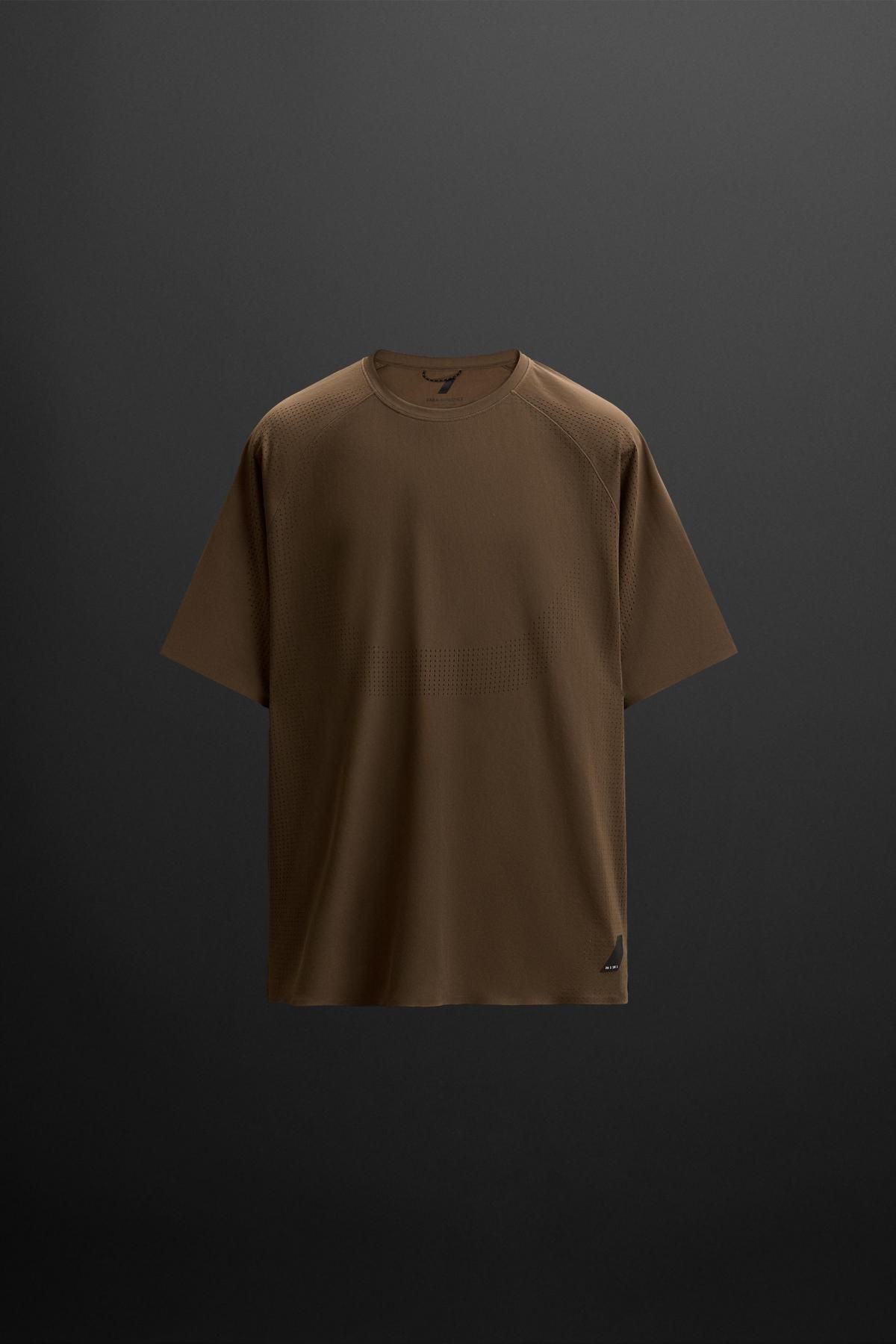 자라 테크니컬 경량 퍼포레이티드 반팔 티셔츠 6096/406 BROWN - 메인 이미지