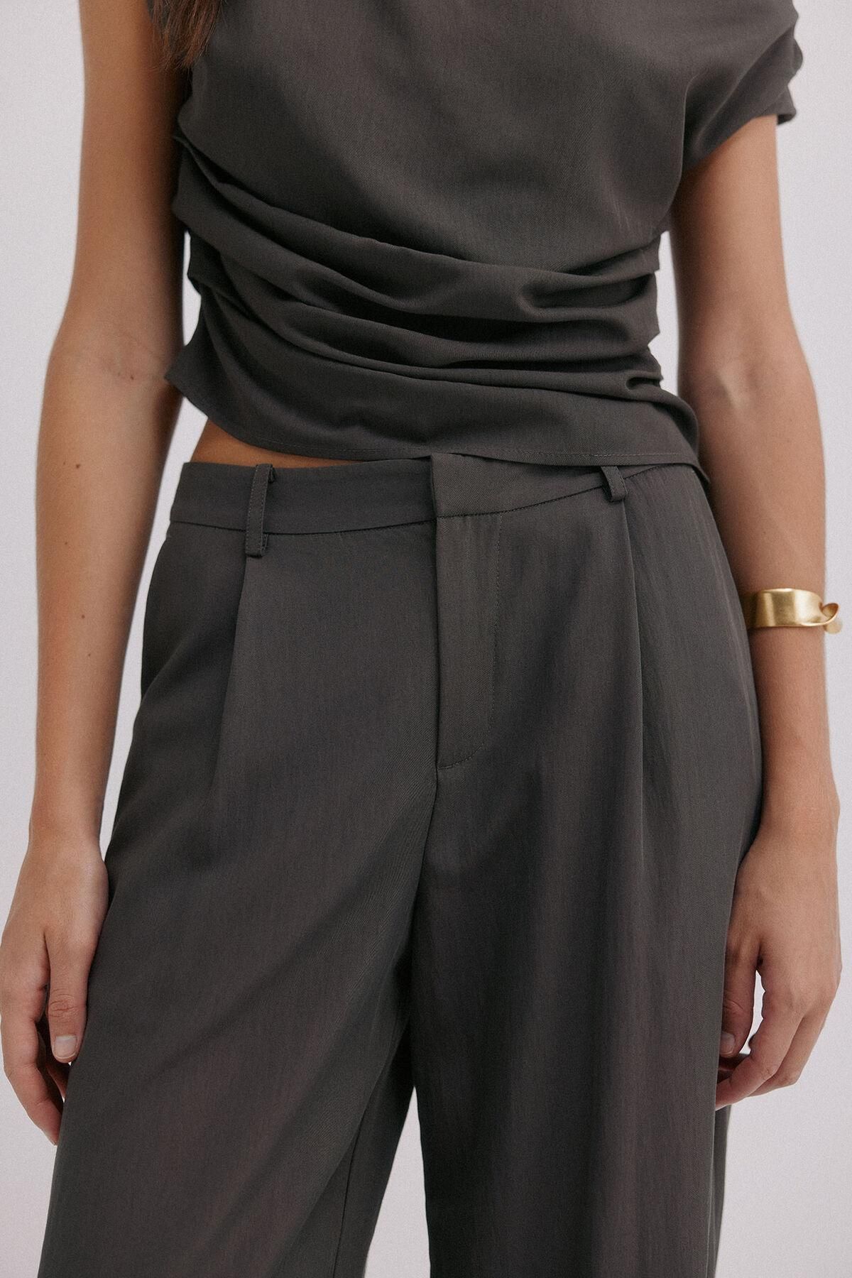 호스 인트로피아 플루이드 와이드 슬랙스 팬츠 6542828 GRIS - 상세 이미지 3