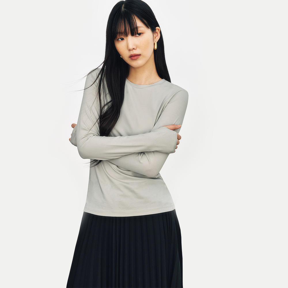 [N도착] 25FW 핑거홀 텐션 라운드넥 티셔츠 1종 - 상품 이미지