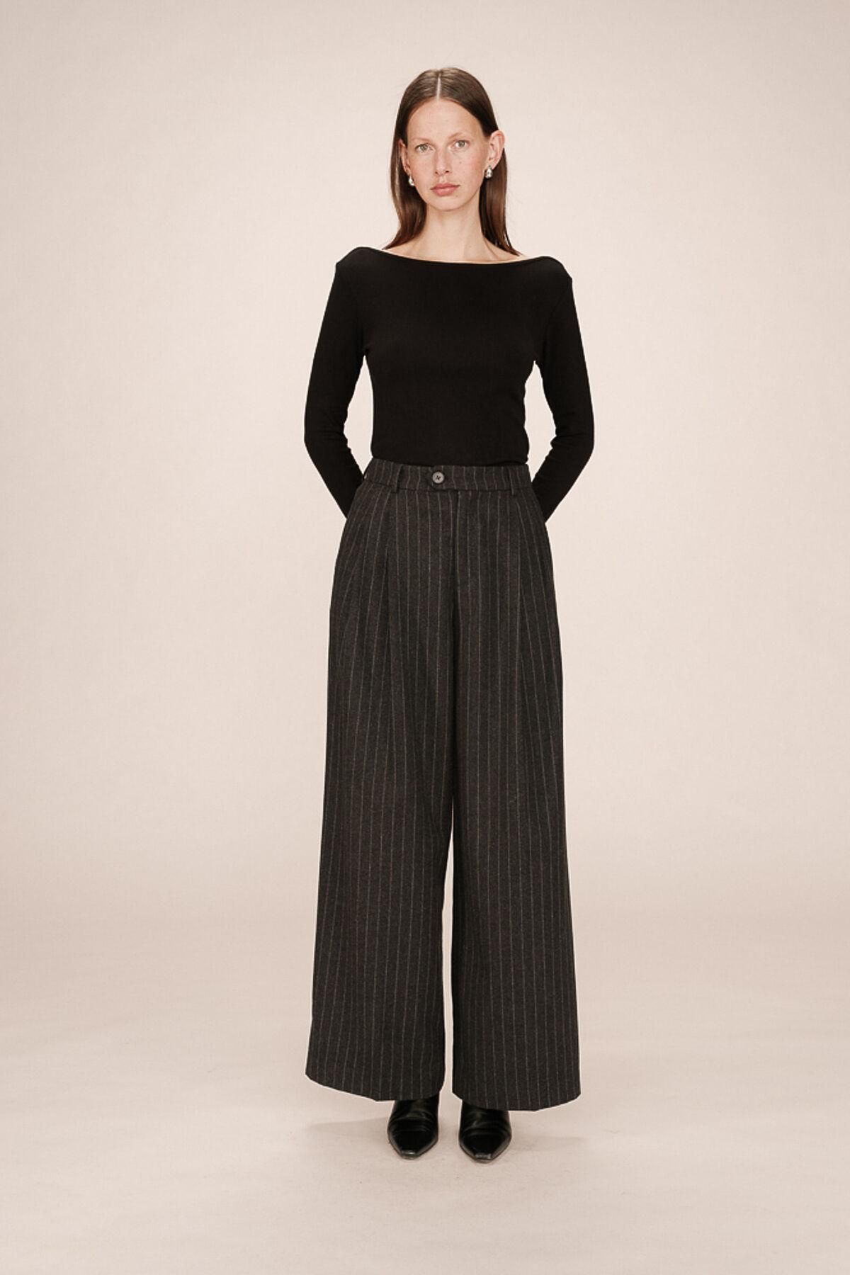 그레이스앤밀라 스트라이프 울 테일러드 와이드 슬랙스 팬츠 3722189 GRIS OSCURO - 상세 이미지 2