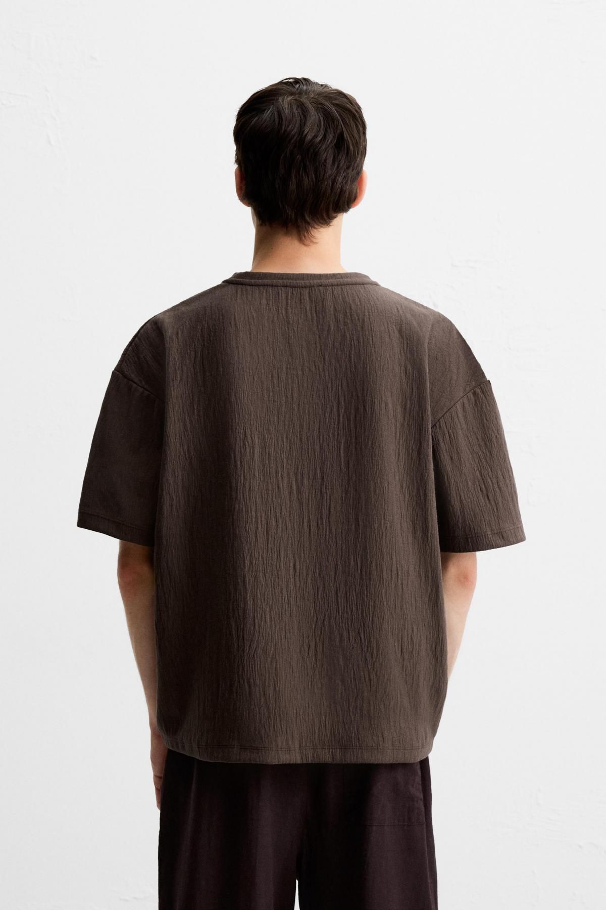 자라 브라운 텍스처 오버핏 라운드 반팔 티셔츠 3992/405 CHOCOLATE - 상세 이미지 4