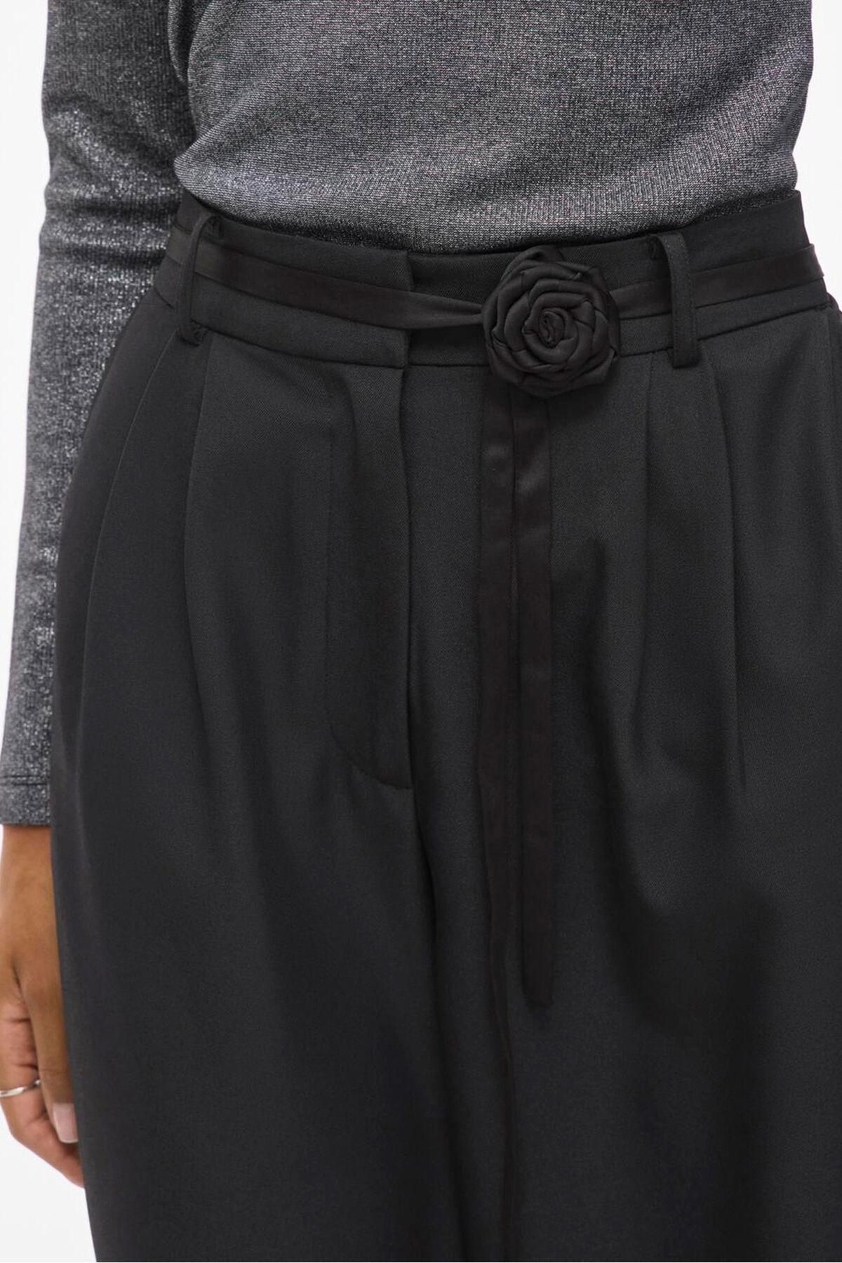 빌라 와이드 하이웨이스트 팬츠 플라워 벨트 3722171 NEGRO - 상세 이미지 3