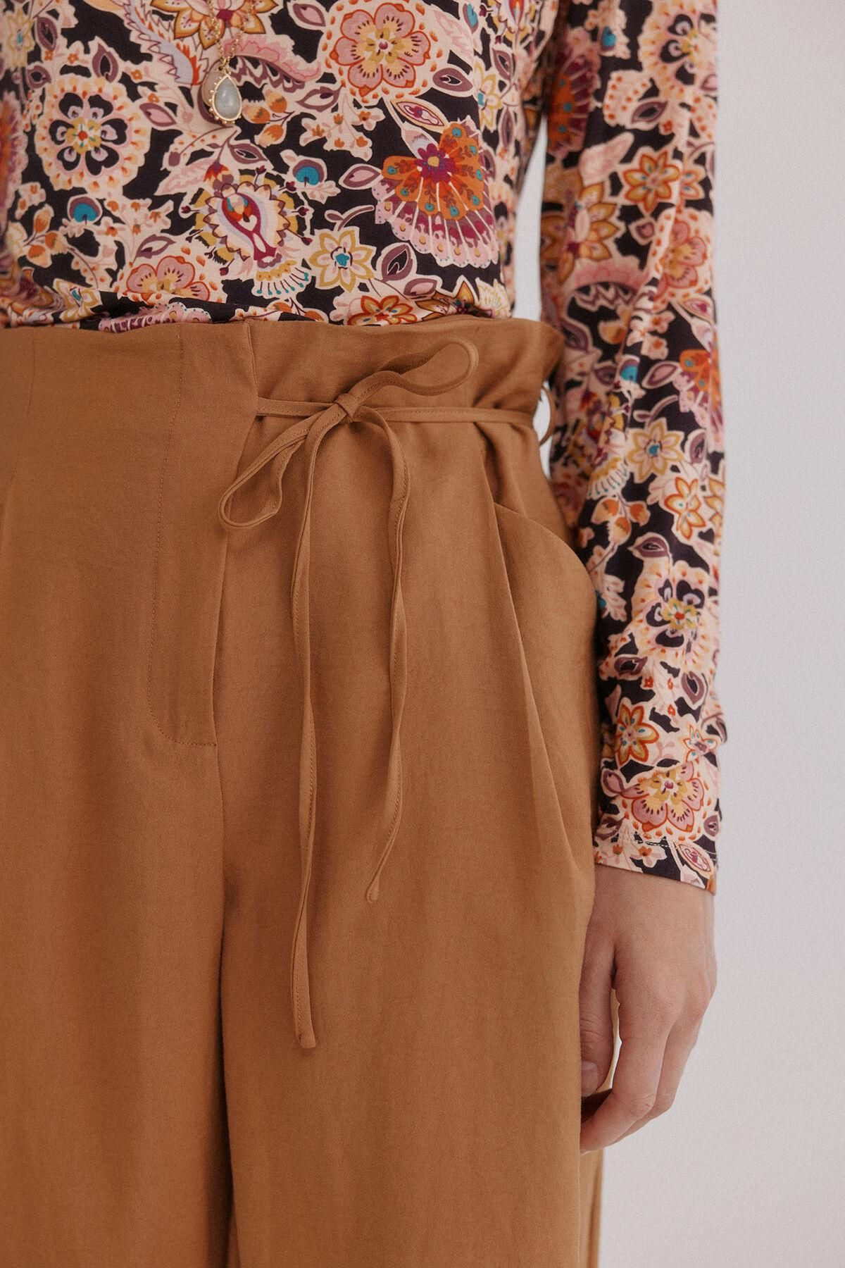 호스 인트로피아 테크니컬 슬랙스 타이 팬츠 6542831 BEIGE - 상세 이미지 3