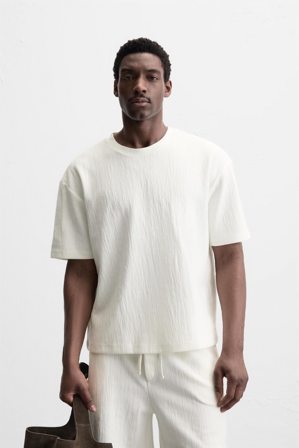 자라 텍스처 릴렉스핏 티셔츠 3992/405 OYSTER-WHITE - 상세 이미지 3