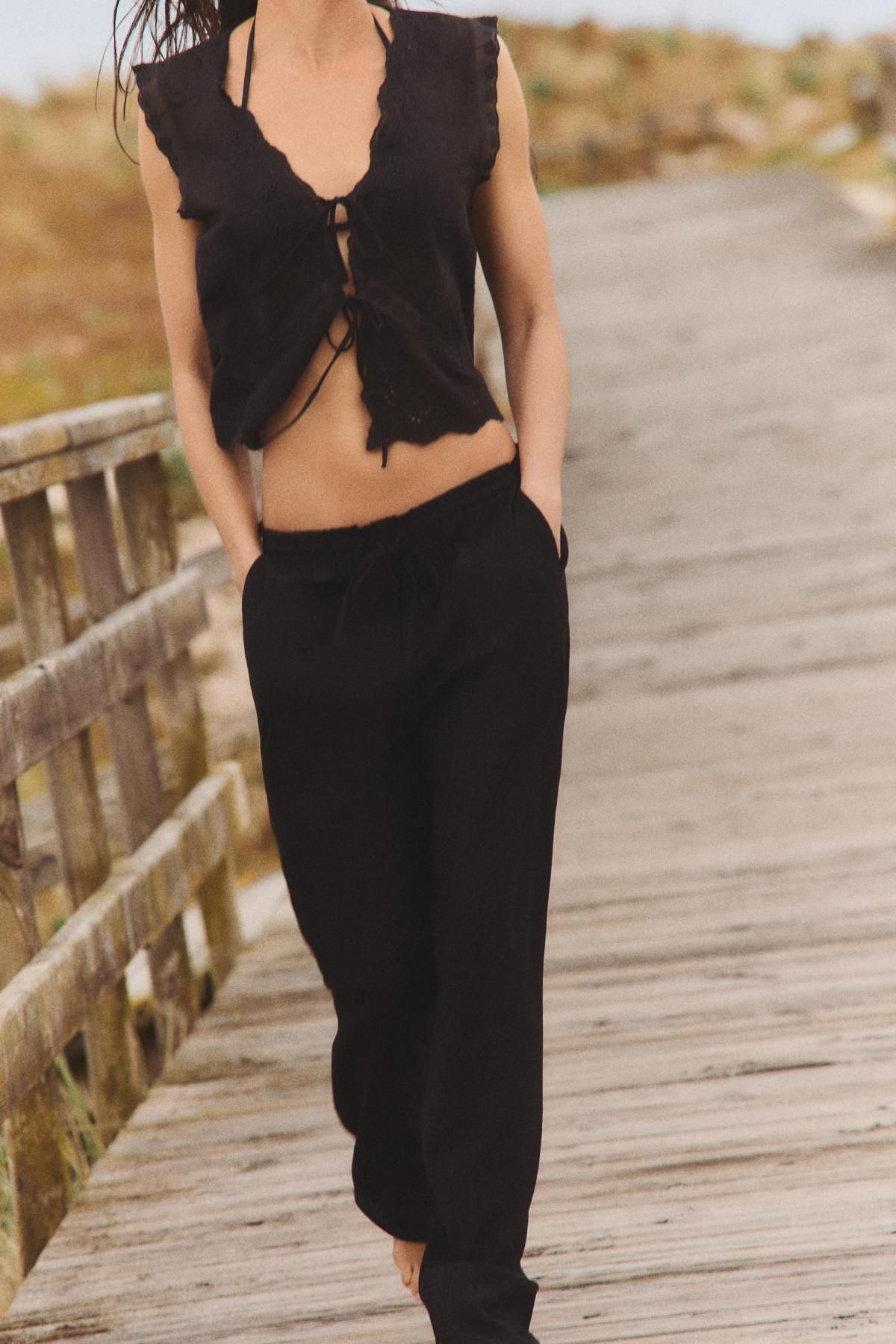 자라 테크니컬 텍스처 와이드 팬츠 4391/450 BLACK - 상세 이미지 2