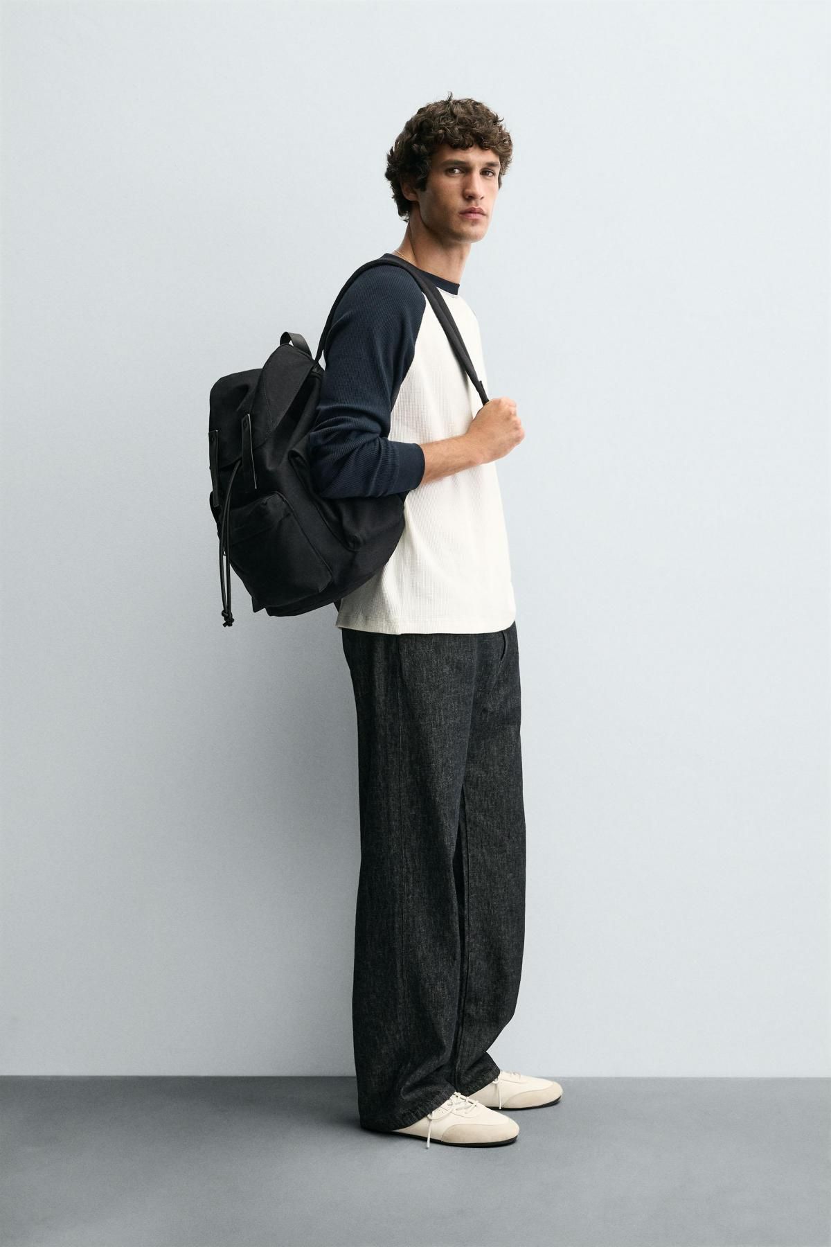 자라 컬러블록 라운드넥 테크니컬 긴팔 티셔츠 0526/323 NAVY / WHITE - 상세 이미지 5