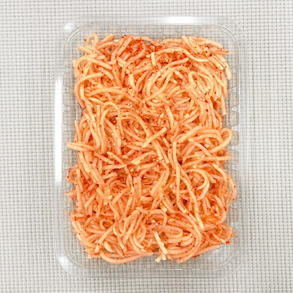 메가마트 집밥연구소 무생채 700g - 상품 이미지