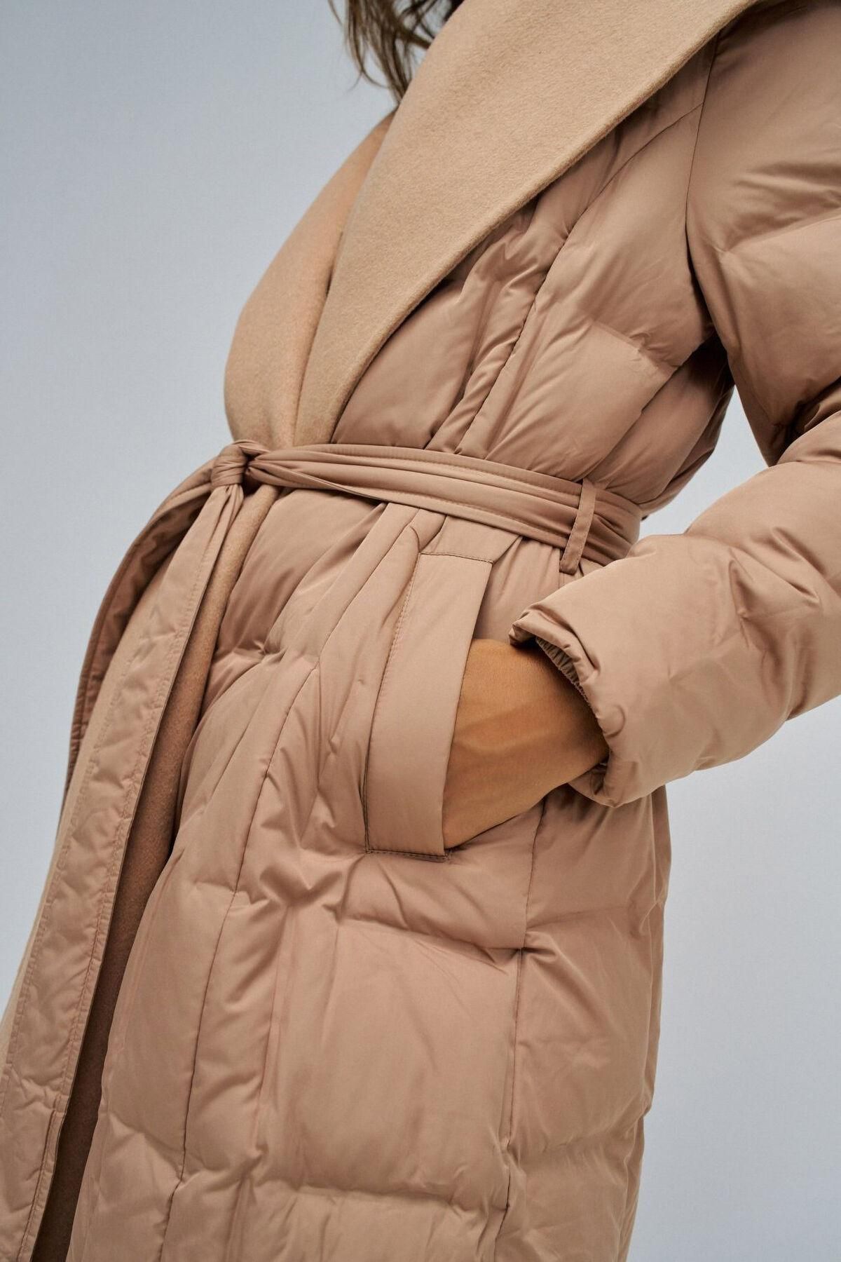 살사진스 테크니컬 벨트 롱 패딩 코트 베이지 6432508 BEIGE - 상세 이미지 2