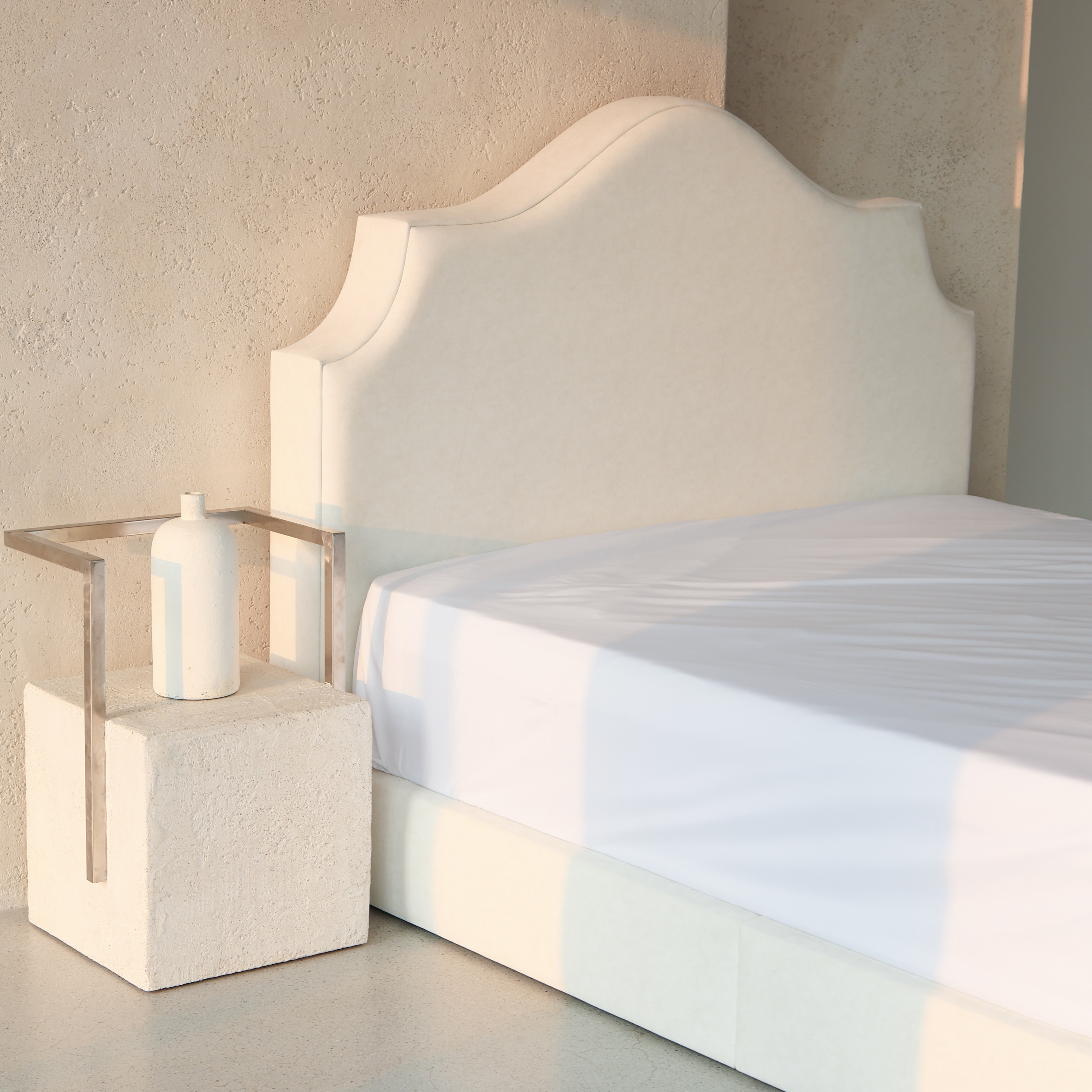 신혼 부부 침대 프레임 호텔식 패브릭 모던 SS 1100