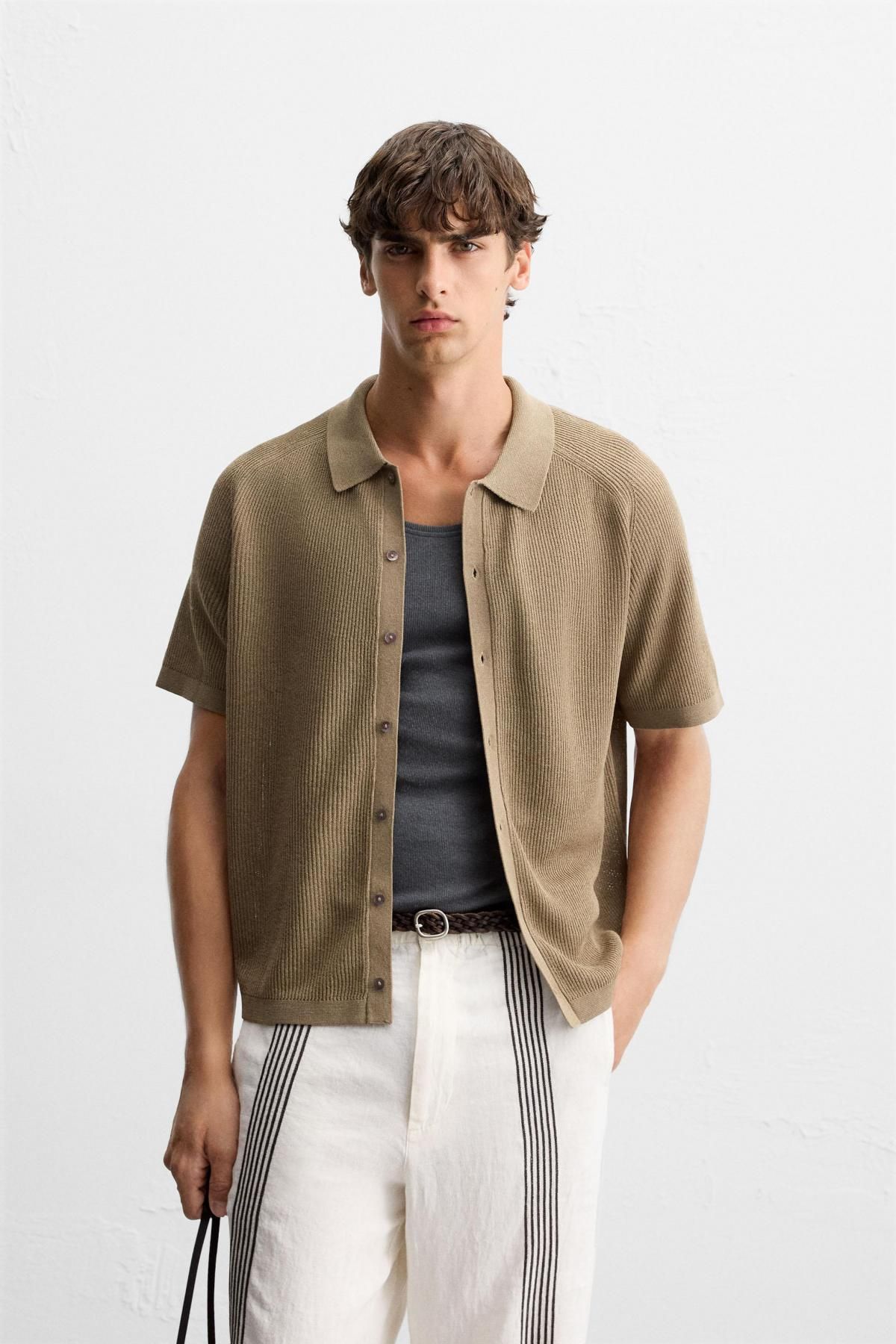 자라 미니멀 브라운 릴랙스핏 니트 반팔 셔츠 5755/309 DARK BEIGE - 상세 이미지 3