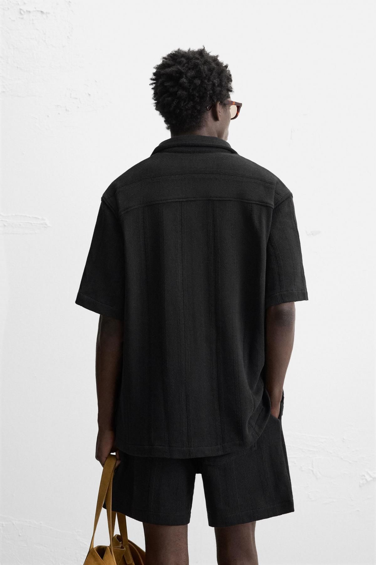 자라 테크니컬 텍스처 자카드 반팔 셔츠 7545/307 BLACK - 상세 이미지 4