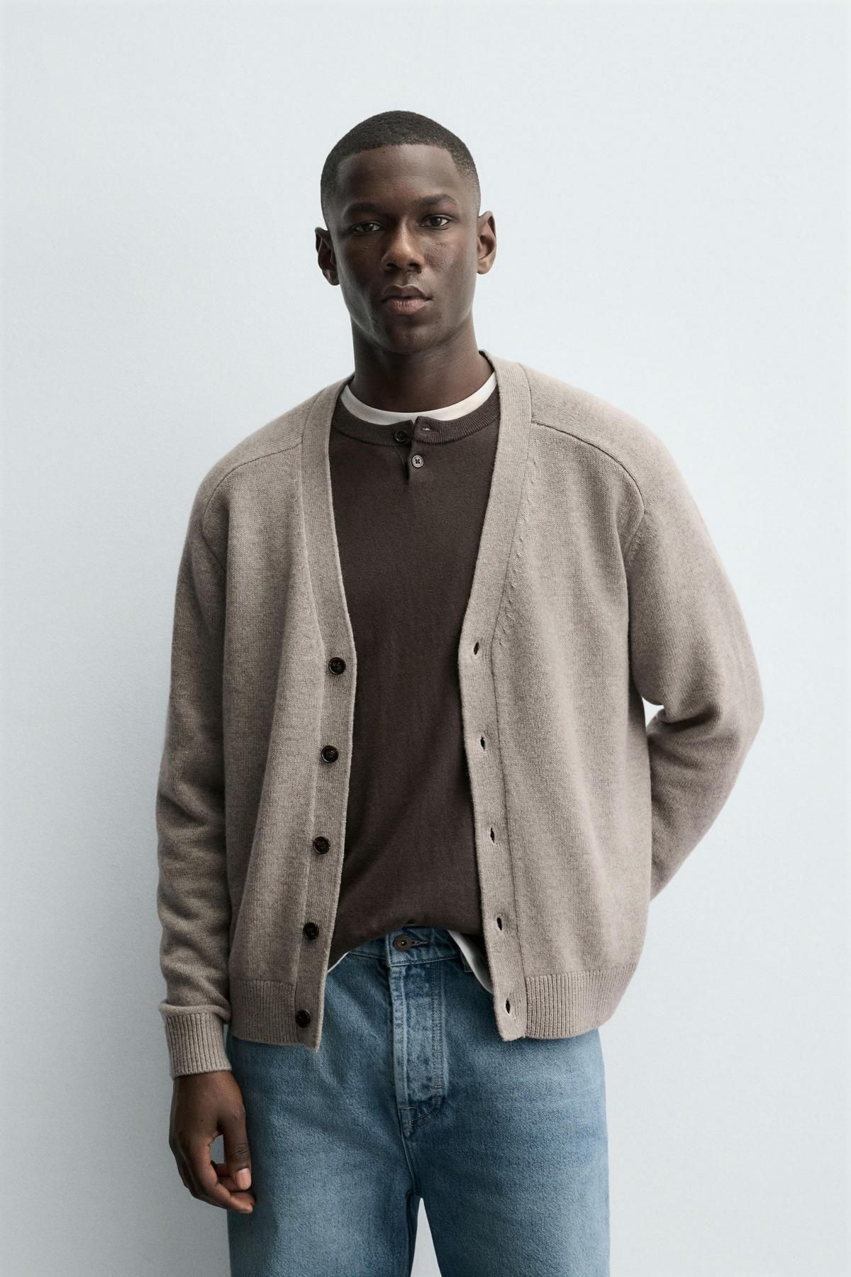 자라 프리미엄 울캐시미어 브이넥 남성 가디건 2893/313 LIGHT GREY - 상세 이미지 3
