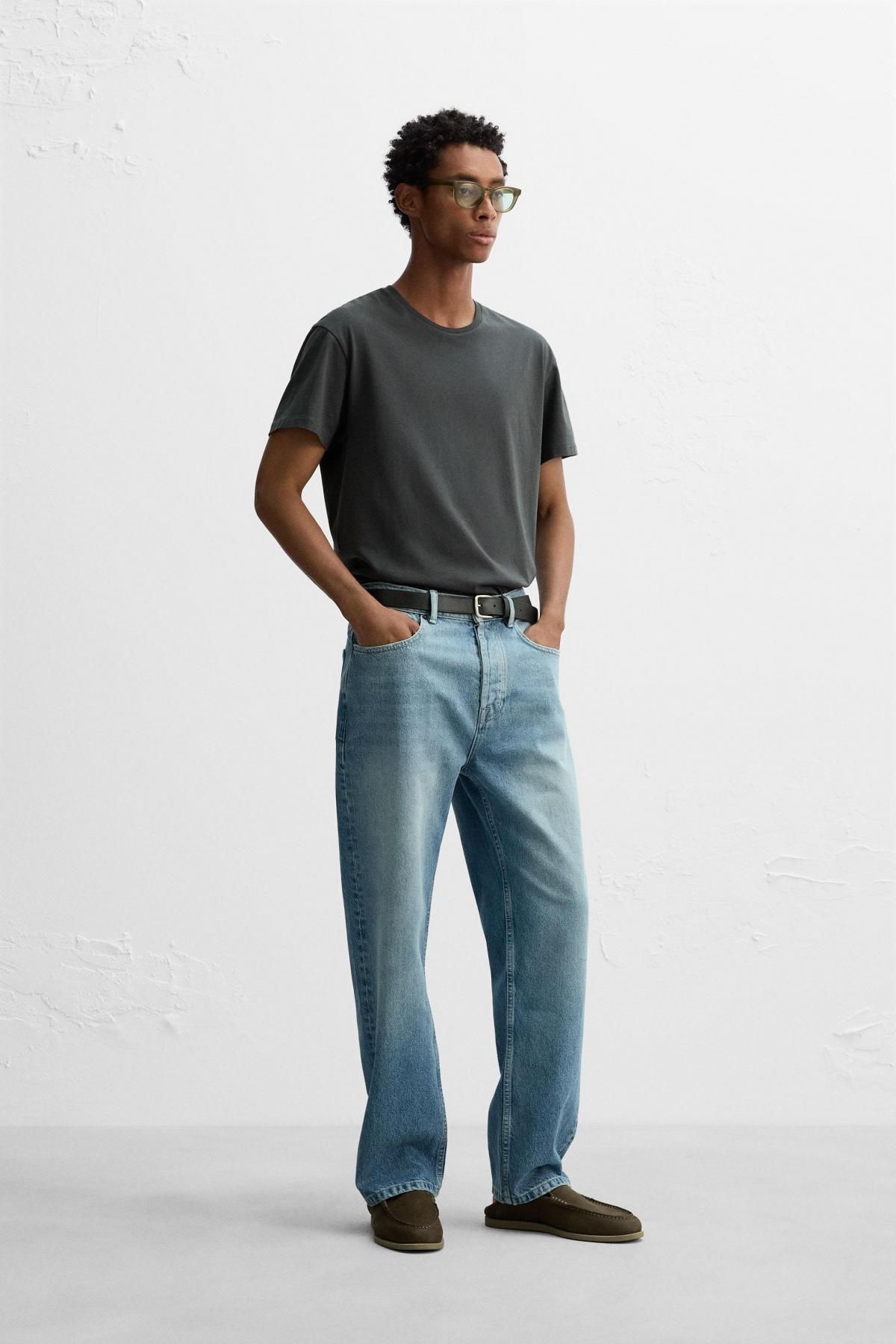 자라 워시드 슬림핏 라운드 반팔 티셔츠 1501/450 BLACK / BROWN - 상세 이미지 2