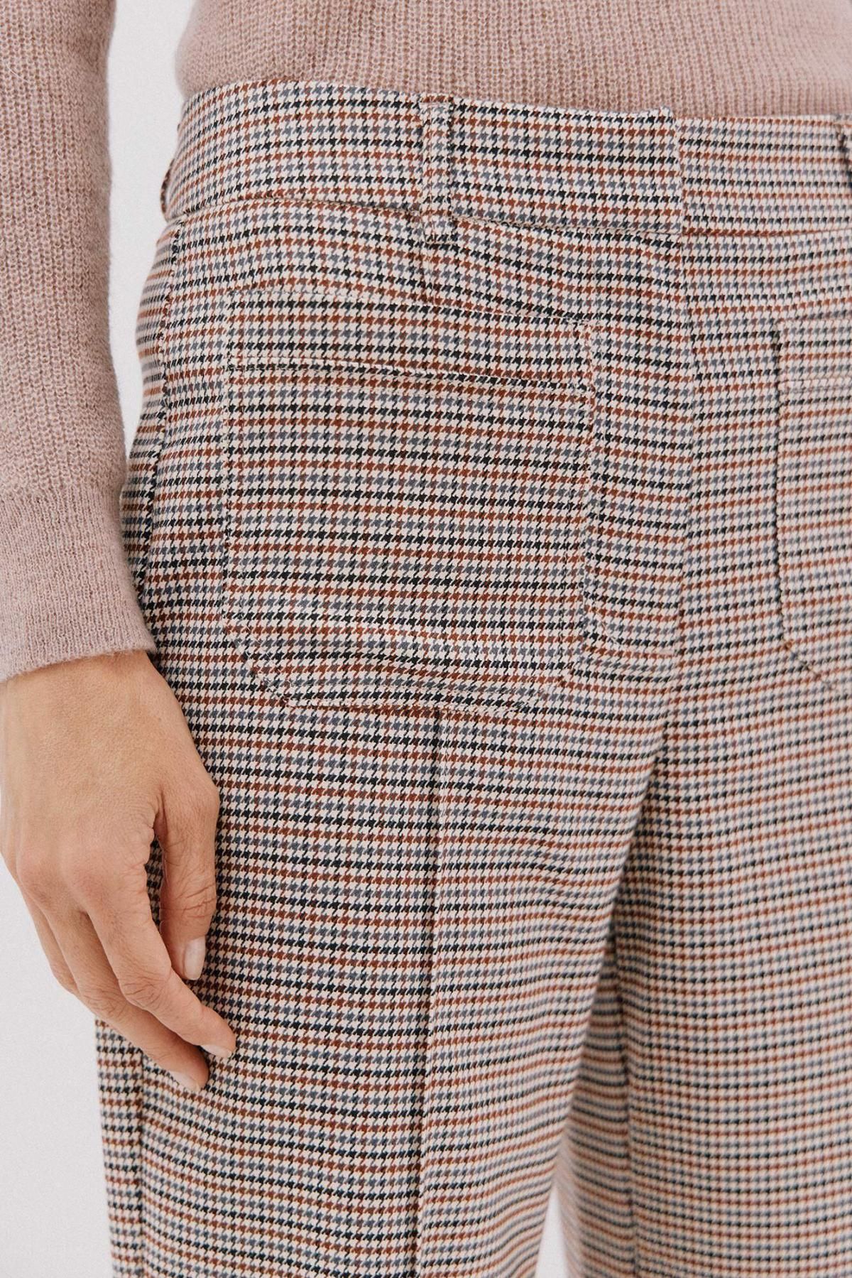 꼬르떼피엘 체크 패턴 하이웨이스트 스트레이트 팬츠 8292557 ESTAMPADO GRANATE - 상세 이미지 4