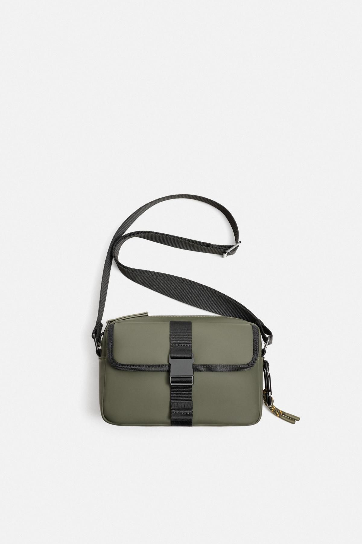 자라 테크니컬 러버라이즈드 베이직 크로스백 3600/620 KHAKI GREEN - 상품 이미지