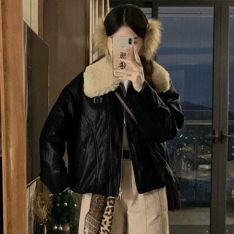여성 양털카라 페이크레더 무스탕 숏패딩자켓 도톰한 루즈핏 오버핏 따뜻한 겨울 데일리 아우터 - 상세 이미지 3